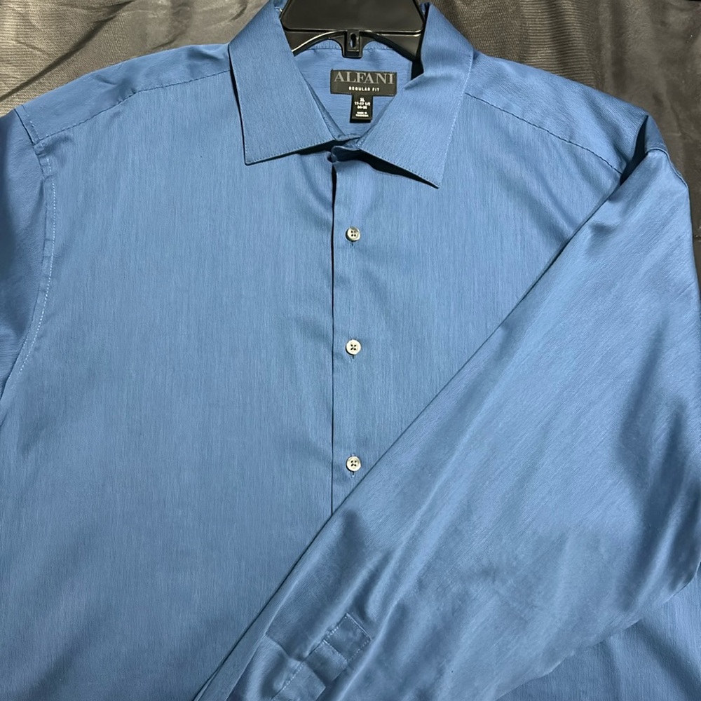 Men’s XL Alfani dress shirt. New.